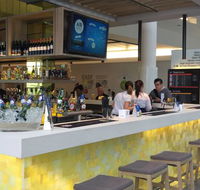 Limestone Cafe  Bar - Holiday Sunshine Coast