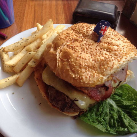 The Red Parrot Cafe - Sunshine Coast Tourism 0