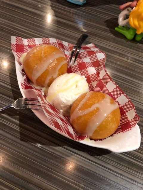 Veloce Paninoteca - Glenelg - Holiday Sunshine Coast 0