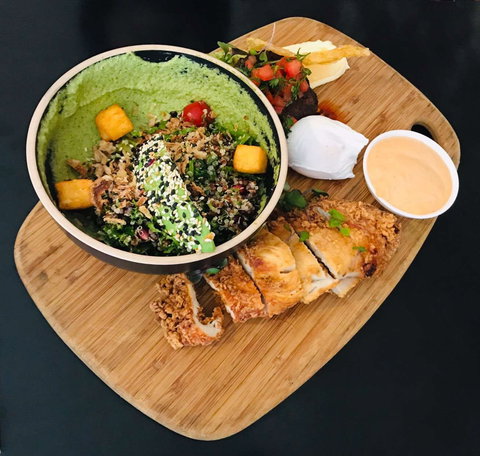 Black Squirrel - Sunshine Coast Tourism 0