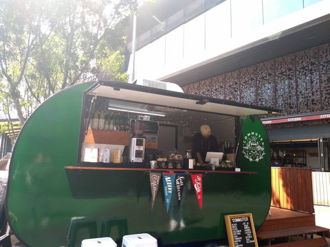 Commuter - Holiday Sunshine Coast 0