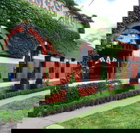 Farmers Arms Hotel Daylesford - Sunshine Coast Tourism