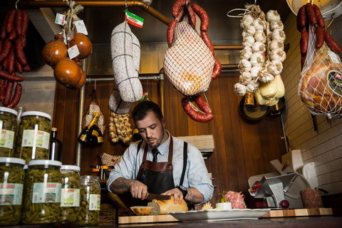 Molly - Sunshine Coast Tourism 2