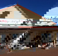 Mundaring Artisan Bakery Cafe - Holiday Sunshine Coast