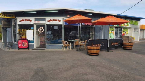 Shelley Street Cafe - Holiday Sunshine Coast 0