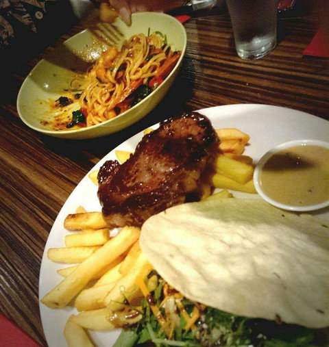 The Alexander Bar & Bistro - Sunshine Coast Tourism 0