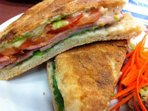 Bar Pelligrini - Holiday Sunshine Coast 0