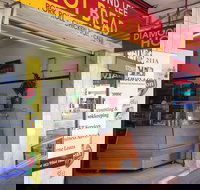 Diamond Lee Hot Bread - Holiday Sunshine Coast