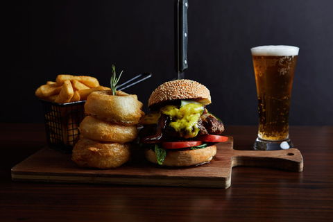 Echuca Curry Club - Sunshine Coast Tourism 0