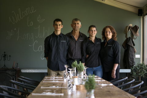 Long Table Cafe - Sunshine Coast Tourism 0