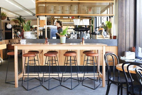 Park St. Dining - Sunshine Coast Tourism 0
