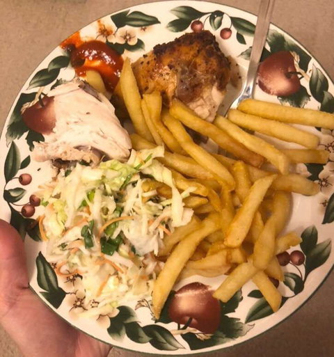 Pinewood Chicken Bar - Sunshine Coast Tourism 0