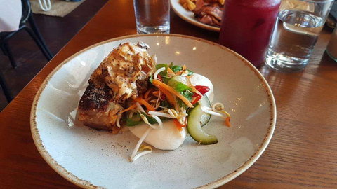 Social Manna - Holiday Sunshine Coast 0