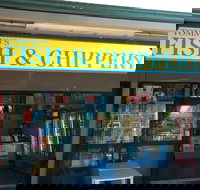 Tommo's Fish  Chippery - Holiday Sunshine Coast