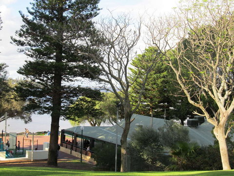 Walter's River Cafe - Holiday Sunshine Coast 0