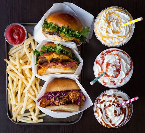 Cheezy Burger - Sunshine Coast Tourism 0