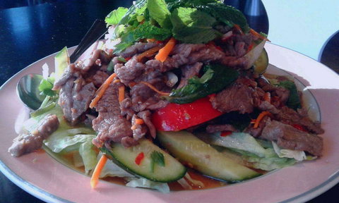 Elephant Jump - Sunshine Coast Tourism 0