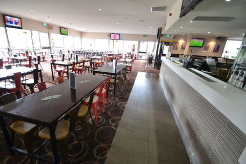 Heathcote Hotel - Sunshine Coast Tourism 0