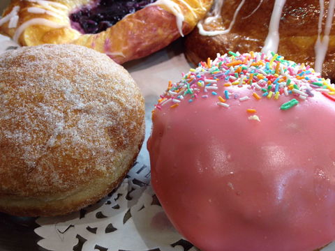 Lavish Specialty Coffee - Sunshine Coast Tourism 0