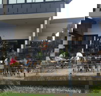 Oliver's Twist - Holiday Sunshine Coast