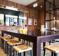 The Precinct Hotel - Holiday Sunshine Coast