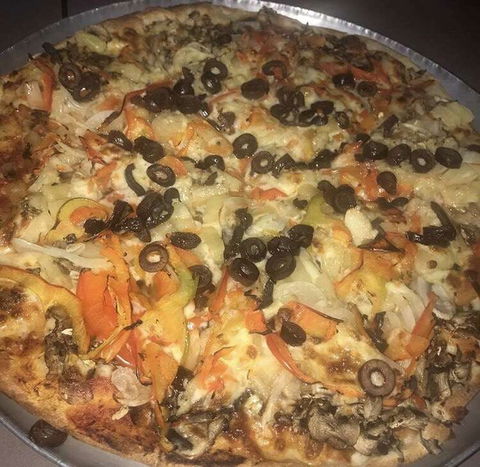 East Keilor Pizza Restaurant - Holiday Sunshine Coast 0