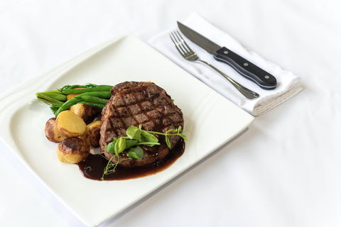 Harry's Restaurant - Sunshine Coast Tourism 2