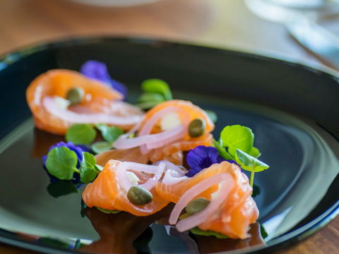 Hollick Estates - Sunshine Coast Tourism 1