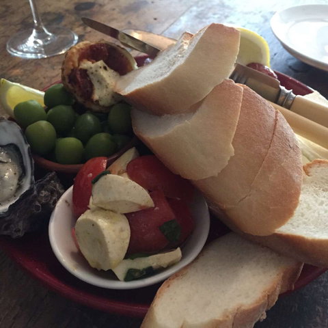 Juanita's - Sunshine Coast Tourism 0