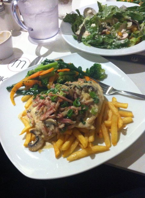 Mike's Grill The Royal Hotel - Sunshine Coast Tourism 0