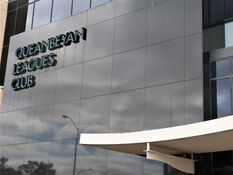 Queanbeyan Leagues Club - Sunshine Coast Tourism 0