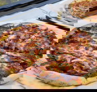 Queens Pizza - Sunshine Coast Tourism