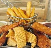 Blue Owl Cafe and Restaurant - Holiday Sunshine Coast