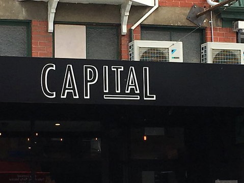 Capital - Holiday Sunshine Coast 0