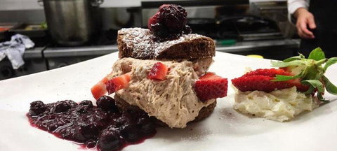 Luscious Organic Cafe & Shop - Sunshine Coast Tourism 4