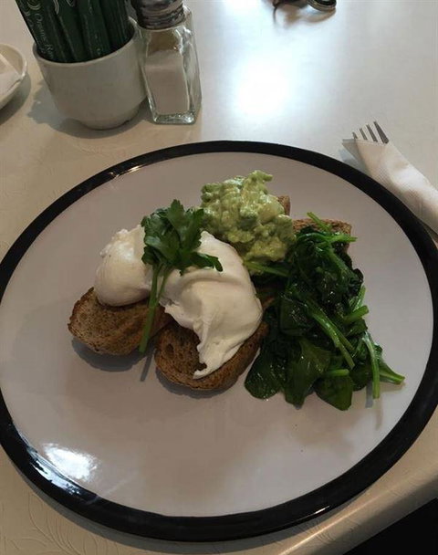 Red Brick Cafe - Holiday Sunshine Coast 9