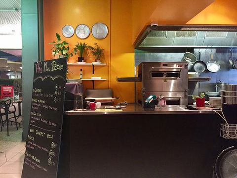 T4's Gourmet Pizza & Pasta - Holiday Sunshine Coast 0