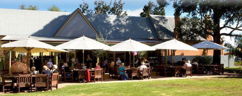 The Crossing Cafe & Restaurant - Sunshine Coast Tourism 5
