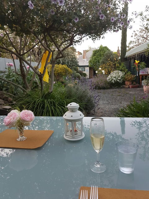 White Cedars Cafe - Holiday Sunshine Coast 1