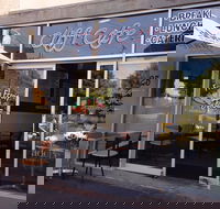 Cliff Cafe - Holiday Sunshine Coast