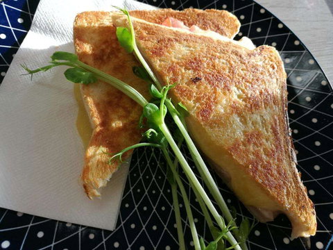 Deckchair Cafe - Sunshine Coast Tourism 0