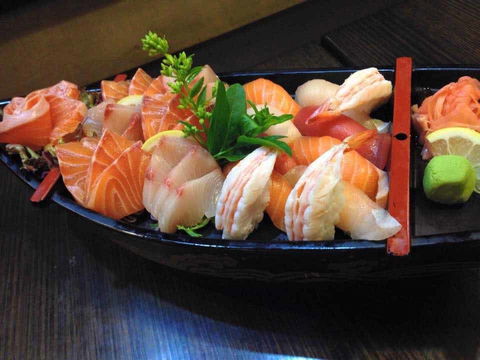 Kinjo Japanese Restaurant And Sushi Bar - Sunshine Coast Tourism 0