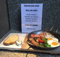 Mister and Miss Cafe - Holiday Sunshine Coast