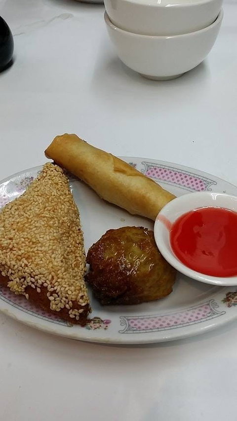 Peking Inn - Sunshine Coast Tourism 0