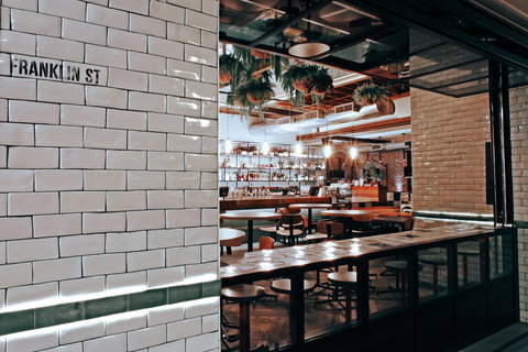 Public Bar - Sunshine Coast Tourism 0