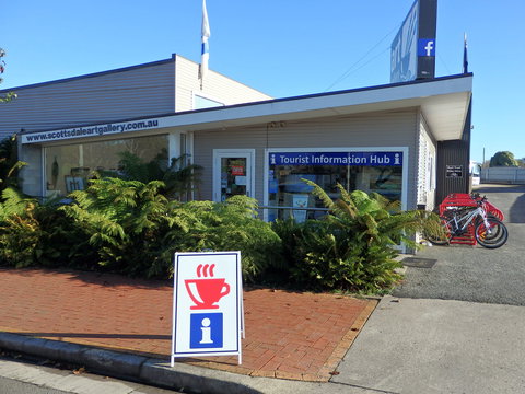 Scottsdale Art Gallery Cafe - Sunshine Coast Tourism 1