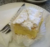 The Richmond Pie Shop - Holiday Sunshine Coast