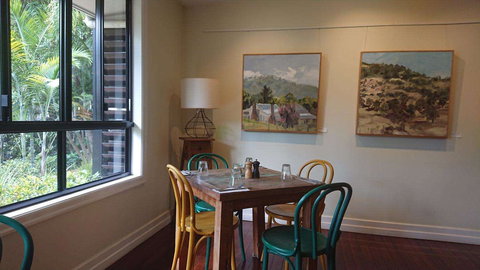 Wild Canary - Holiday Sunshine Coast 0