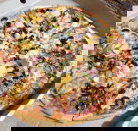 Greenwood Pizza - Holiday Sunshine Coast