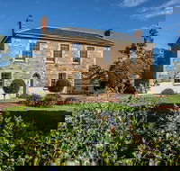 Penny's Hill Cellar Door - Holiday Sunshine Coast